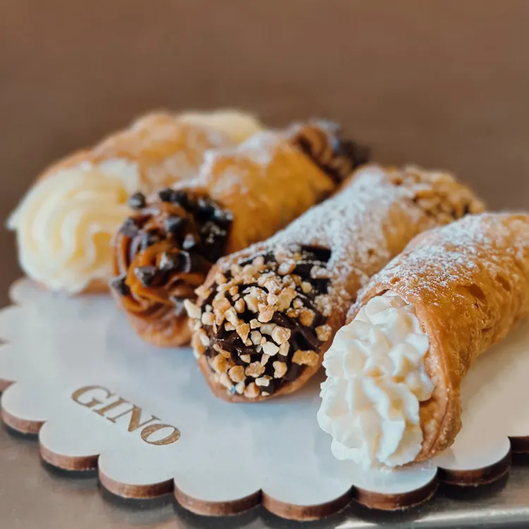GINO -Cannolis