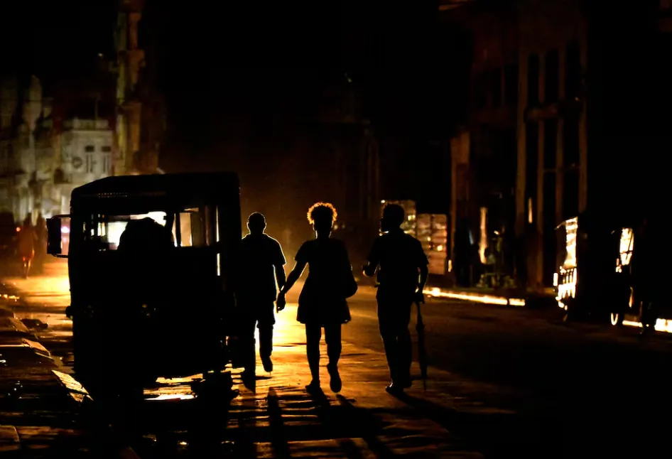 FireShot Capture 14849 - Cuba, un sistema eléctrico obsoleto, sin inversión y dependiente de_ - elpais.com