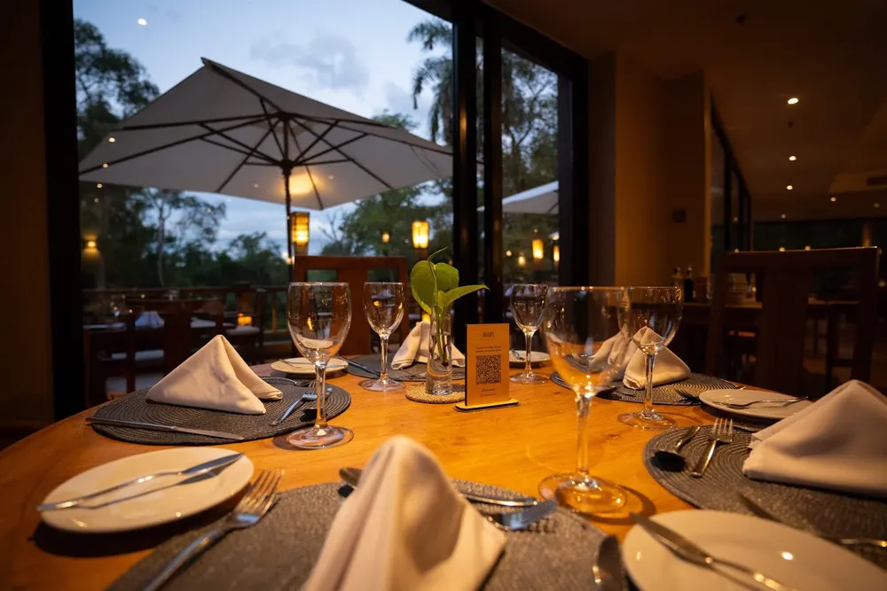 Loi Suites Restaurante Naipí_2